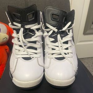 Jordan 6 Retro Reserve Oreos Size 9.5